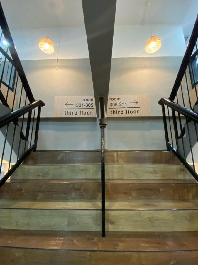 V Hotel Johor Bahru Exterior photo