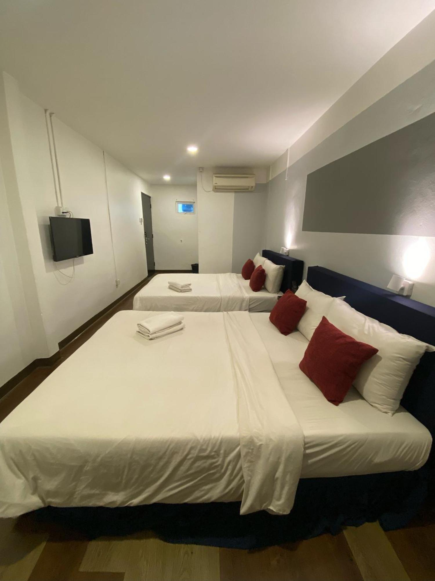 V Hotel Johor Bahru Exterior photo