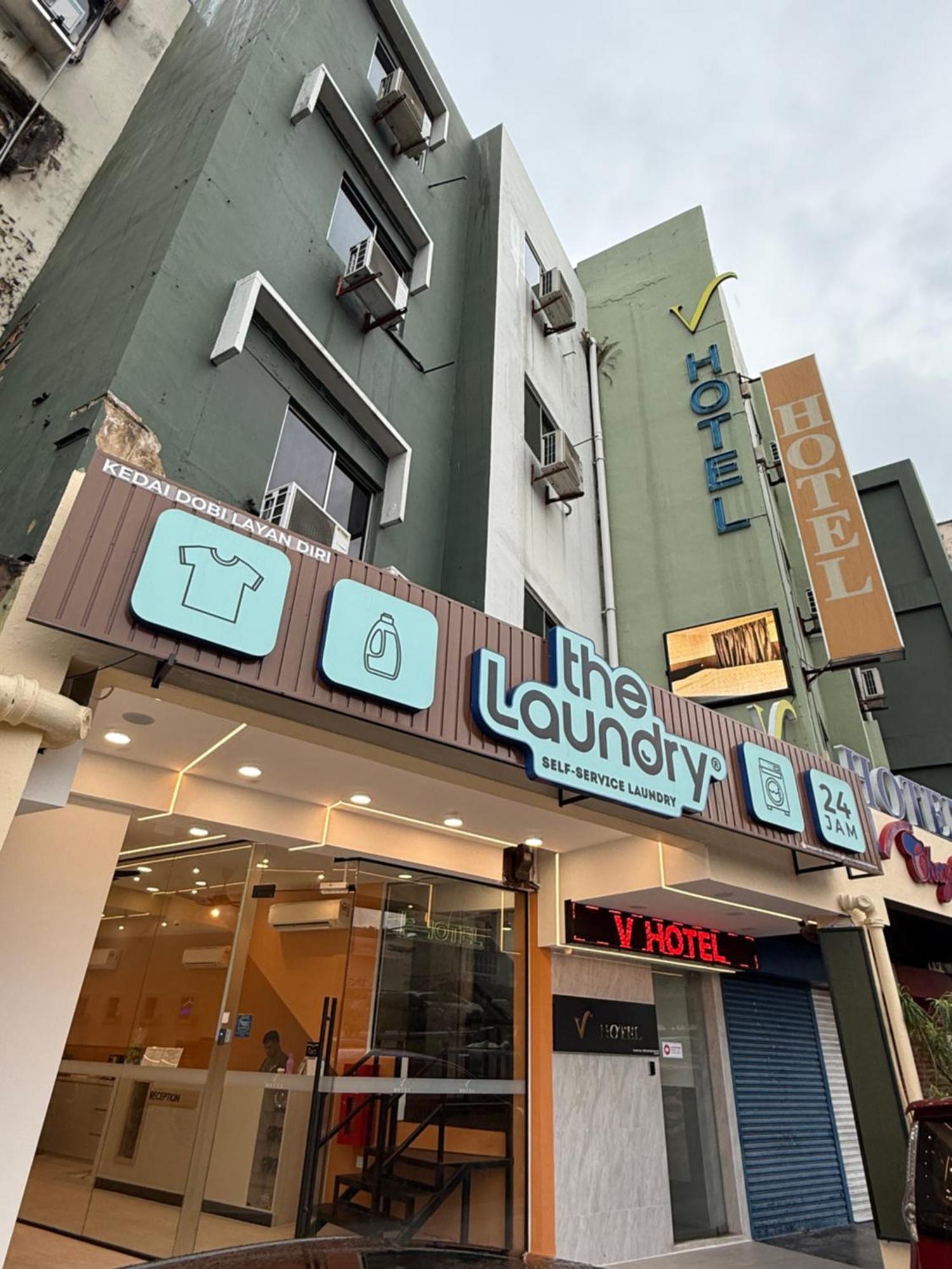 V Hotel Johor Bahru Exterior photo